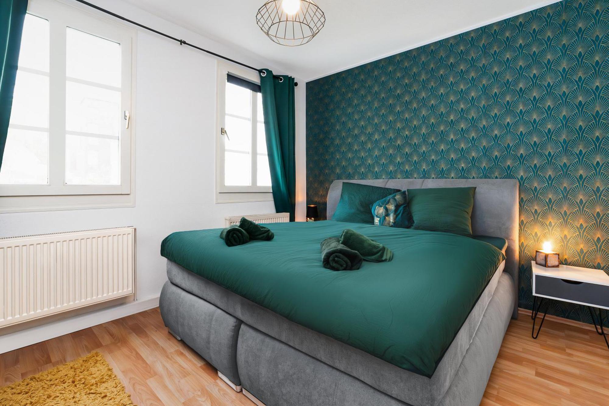 Smart Home - Wuppertal - Perfect For 4 Guests! Central - Netflix - Schwebebahn - Free Parking Zone Buitenkant foto